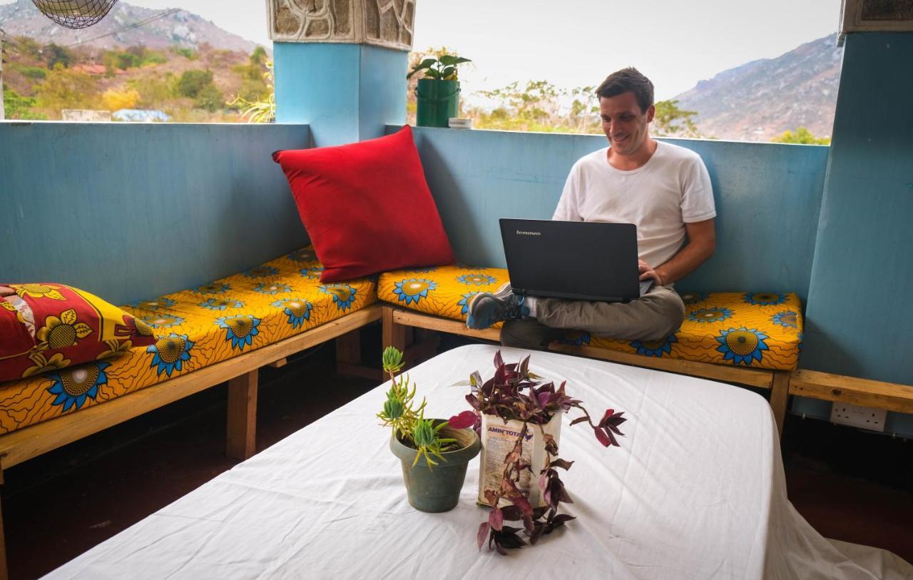 Emmy Backpackers Hostel Iringa Exterior foto